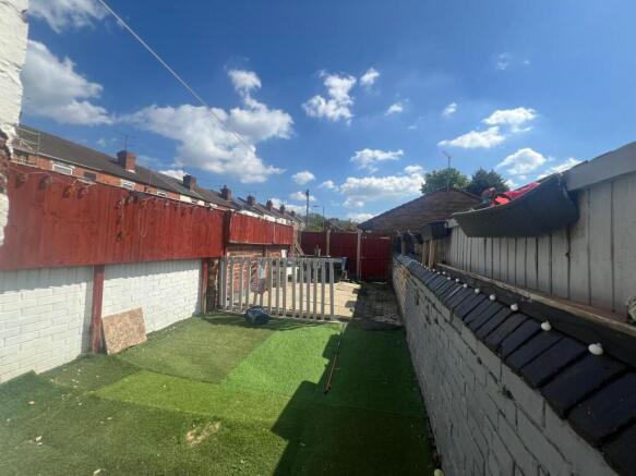 2 bed Terraced for sale Image 12