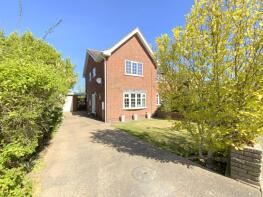 20, Quantock Road, Grimsby DN33 3AU
