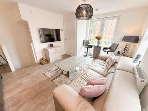 2 bed Town House for sale Image 4
