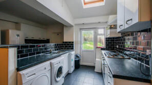 233, Harborne Lane, Selly Oak, Birmingham B29 6TG