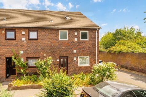 Layton Road, Brentford