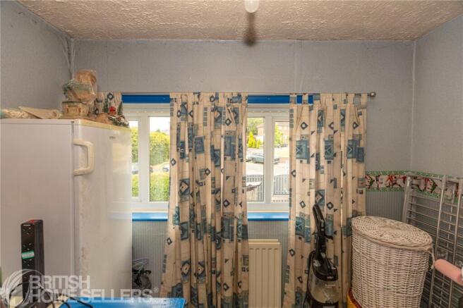 3 bed Semi-Detached for sale Image 8