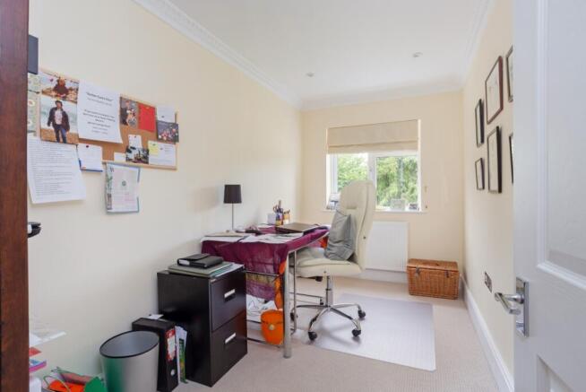 67 Wycombe Road 3...