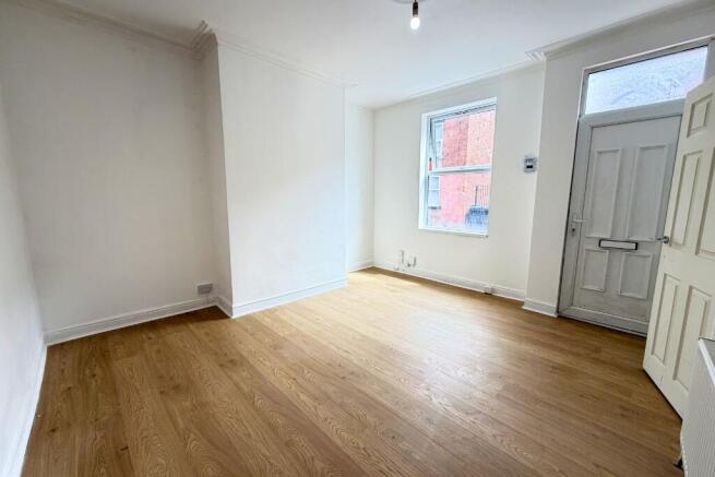 3 bed Terraced for sale Image 10
