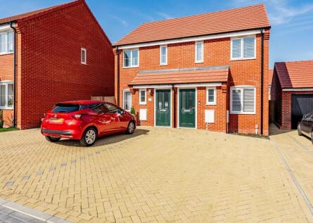 Ladys Mantle Way, Easton