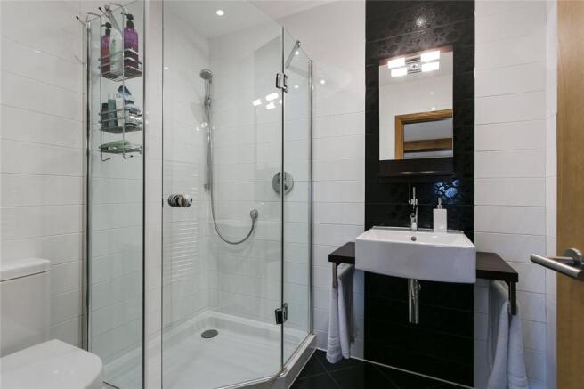 Master En-Suite