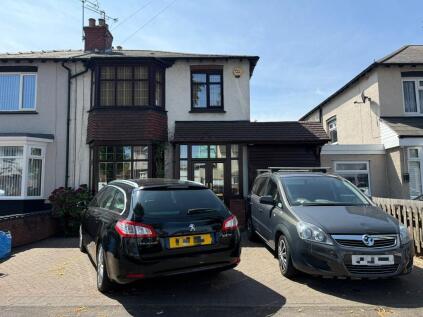 Hall Green Road, West Bromwich, B71 3JS