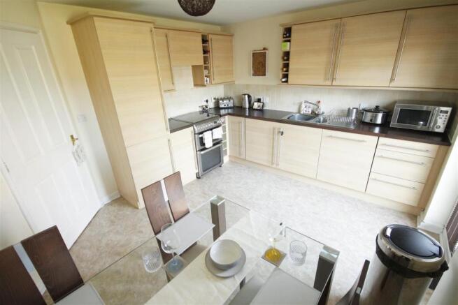 Open Plan Kitchen & Dining Area