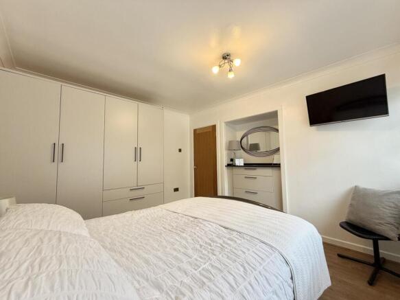 3 bed Detached Bungalow for sale Image 10