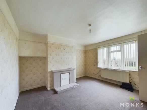 CAM01348G0-PR0295-STILL010.jpg