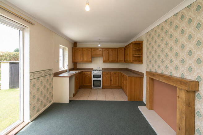 3 bed Semi-Detached for sale Image 4
