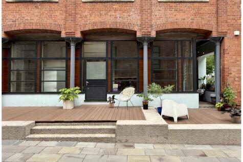 11 Hulme Hall Road, Manchester, M15