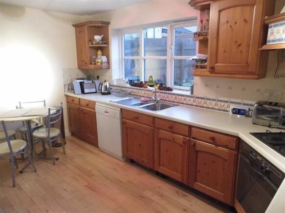 DINING KITCHEN - to 
