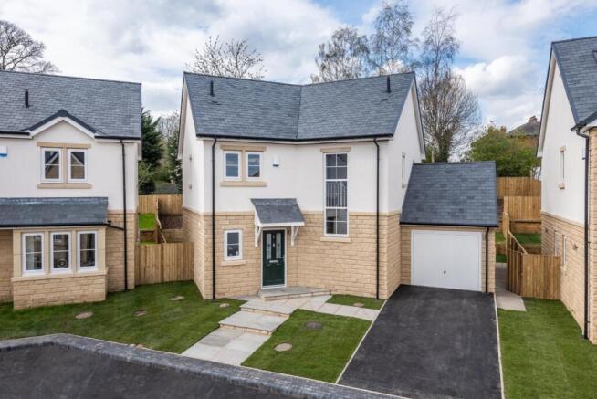 4 bed House to rent Image 12