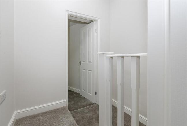 2 bed Terraced for sale Image 11