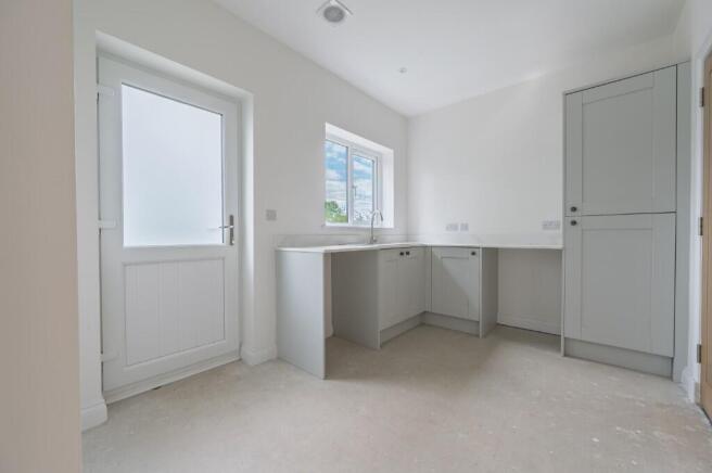 4 bed Detached for sale Image 10
