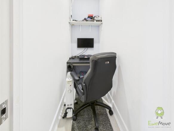2 bed Apartment for sale Image 10