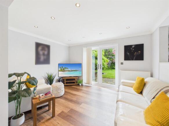 3 bed Detached for sale Image 5