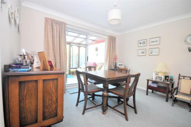 Dining room.jpg
