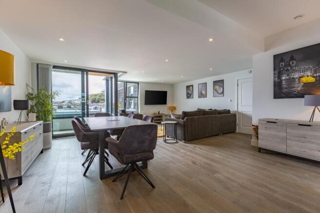 Dining Room/Lounge