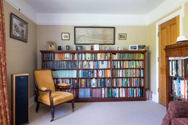 8 Pelham Terrace BN7 2DR-8.jpg