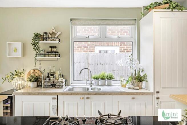 Mint_-_Chapel_Grove__2_-20.jpg