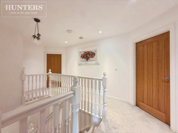 4 bed Detached for sale Image 12
