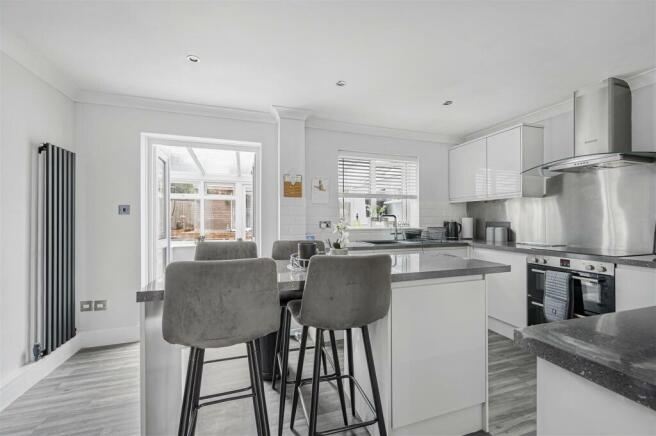 Kitchen/Breakfast Room