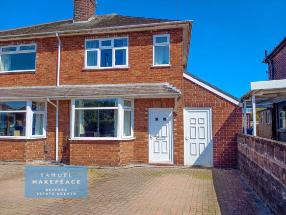 Two Bedroom Semi Detached Property with Stunning