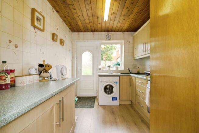 3 bed Detached Bungalow for sale Image 5