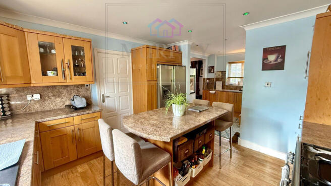 3 bed Detached for sale Image 12