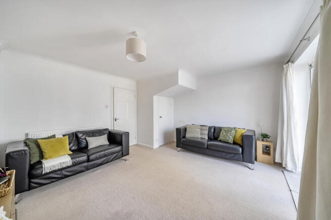 1315121-5-68542a9...