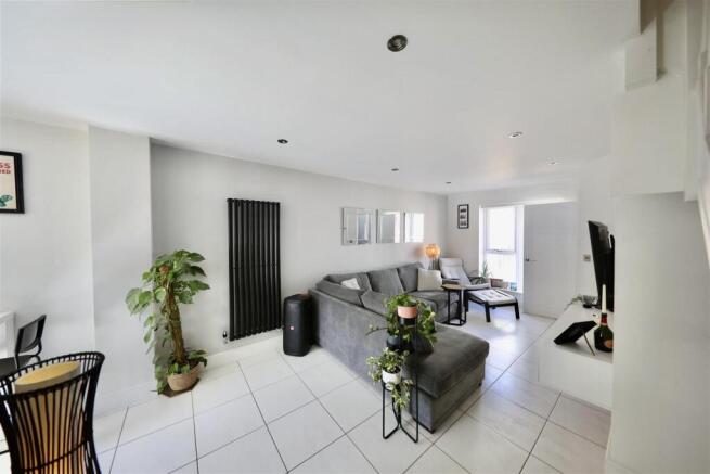 2 bed Terraced for sale Image 5