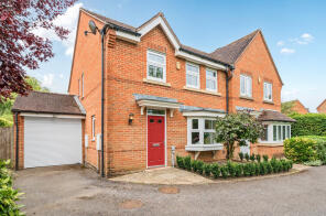 2, Kenilworth Place, Billingshurst RH14 9UB