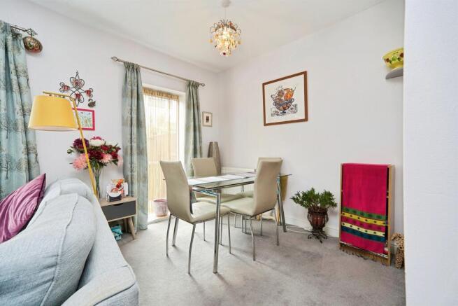 3 bed Terraced for sale Image 9