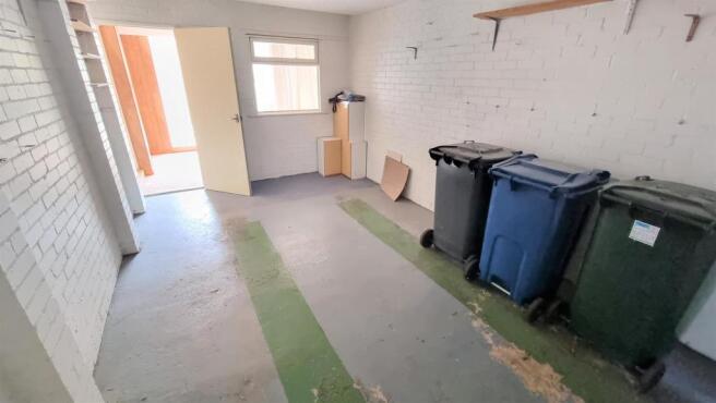 Garage.jpg