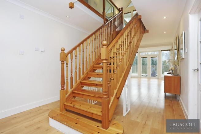 Hall/Dining Room