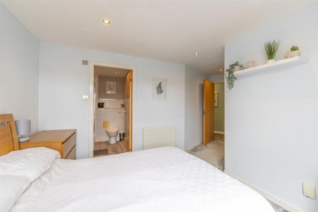 Bedroom 1 Alt