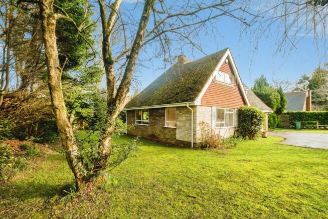 Gorse Bank Close, Storrington, Pulborough, West Sussex, RH20 photo 4