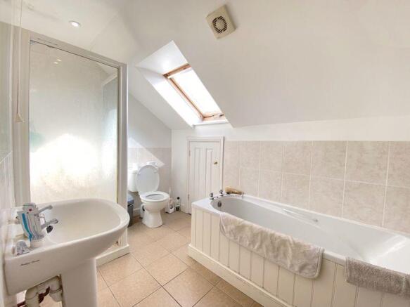 The En Suite B...