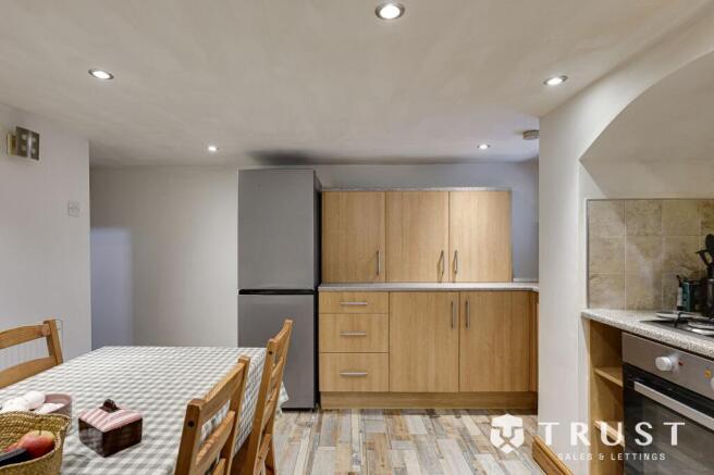 1 bed Terraced for sale Image 4