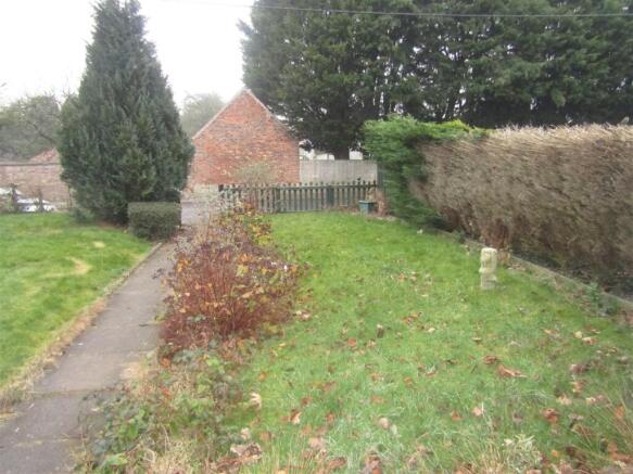 2 bed House to rent Image 9