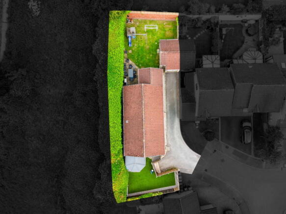 3 bed Detached Bungalow for sale Image 2
