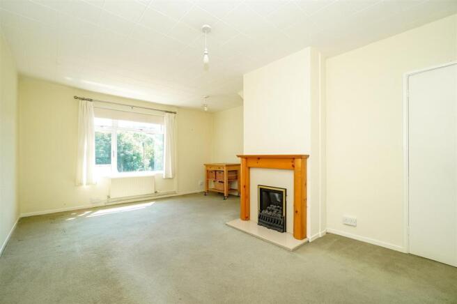 Living Room.jpg