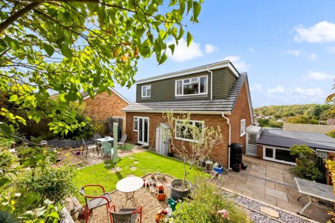 Broad Rigg Avenue, 37_021.JPG