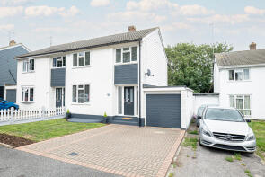 24, Orchard Side, Leigh-on-sea SS9 5TT