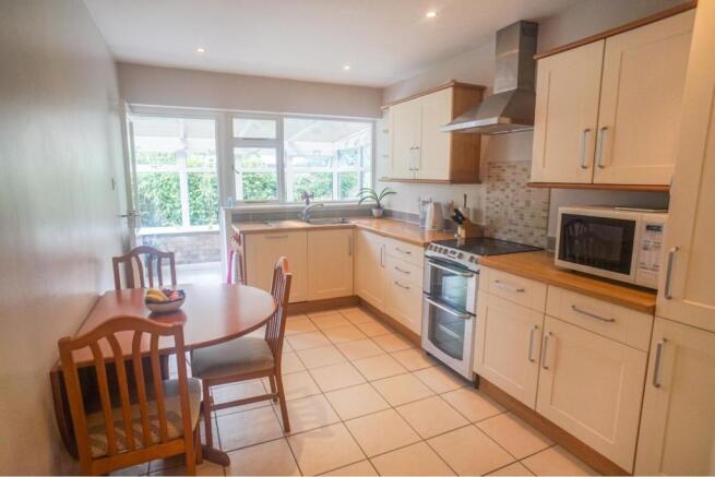 Kitchen/Breakfast