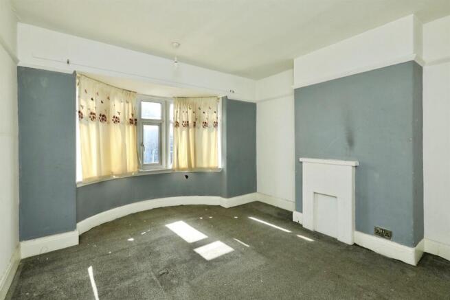 3 bed Semi-Detached for sale Image 8