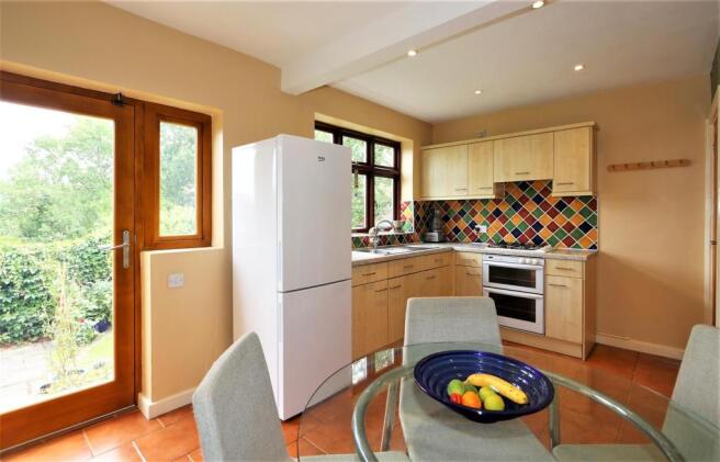 BREAKFAST KITCHEN