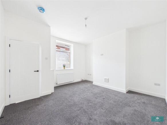 3 bed Terraced for sale Image 5